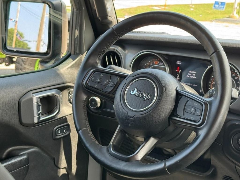 Used 2023 Jeep Wrangler Unlimited Sport AWD/4WD image 14