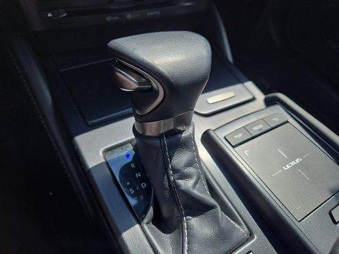 Used 2019 Lexus ES 350 w/ Premium Package FWD image 15