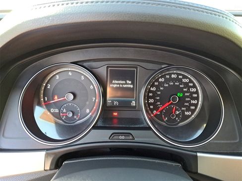 Used 2018 Volkswagen Atlas SE image 18