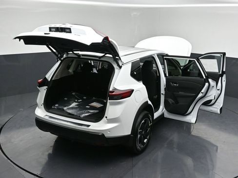 New 2026 Nissan Rogue SV image 35