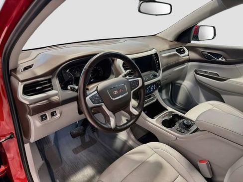 Certified 2023 GMC Acadia SLT w/ Preferred Package AWD/4WD image 9
