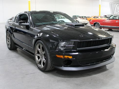 Used 2009 Ford Mustang GT image 17