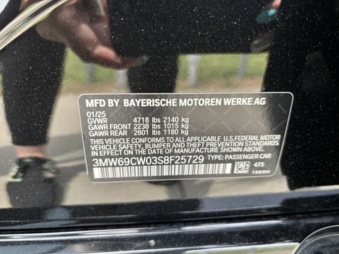 Certified 2025 BMW 330i Sedan RWD image 37