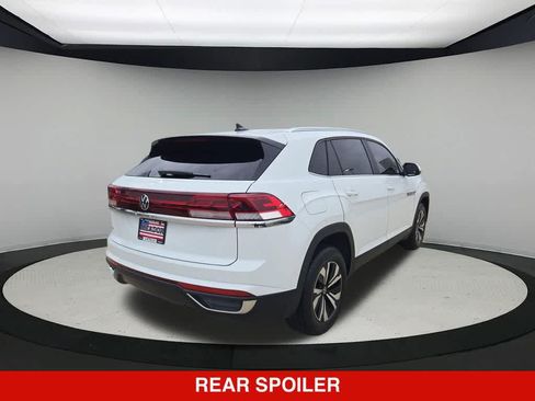 Used 2024 Volkswagen Atlas Cross Sport SE FWD image 6