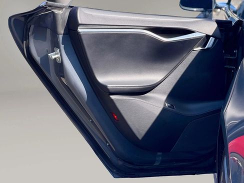 Used 2013 Tesla Model S Performance image 8