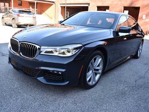 Used 2016 BMW 750i xDrive 4dr Sdn 750i xDrive AWD image 8