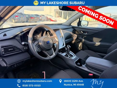 Used 2025 Subaru Outback Premium image 11