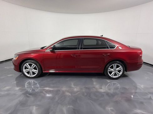 Used 2015 Volkswagen Passat TDI SE FWD image 8