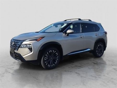 New 2026 Nissan Rogue Platinum w/ Platinum Premium Package image 3