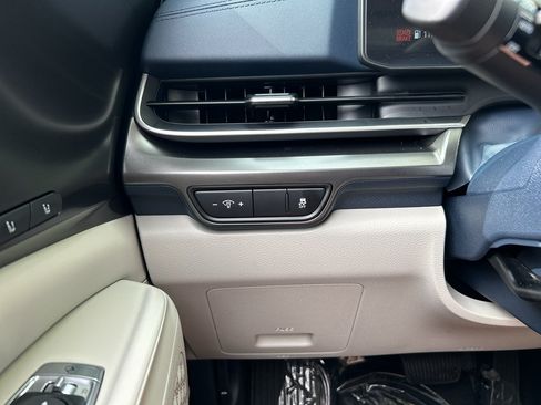 New 2026 Kia Carnival SX FWD image 27