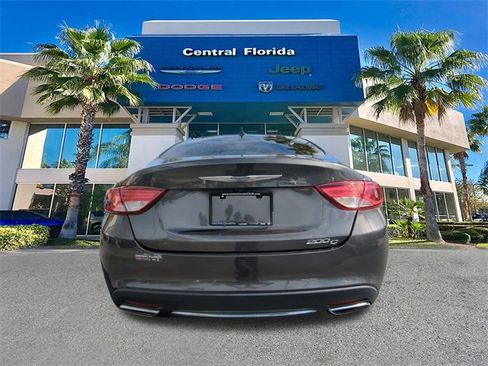 Used 2016 Chrysler 200 C image 6