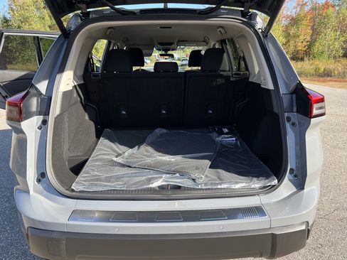 New 2026 Nissan Rogue SV image 16