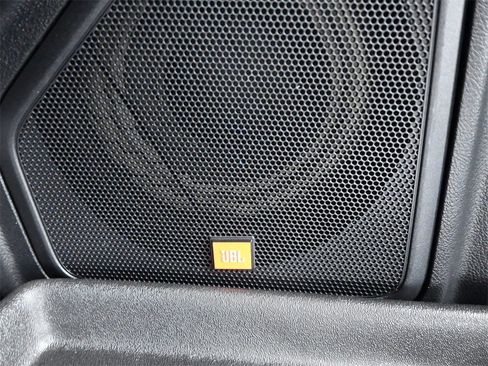 Used 2022 Toyota 4Runner Limited image 18