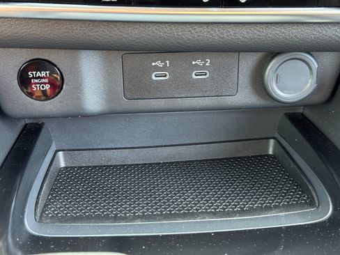 Used 2025 Nissan Rogue SV AWD/4WD image 24