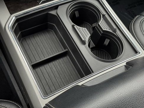 Certified 2022 Ford F250 Lariat w/ Lariat Ultimate Package image 11