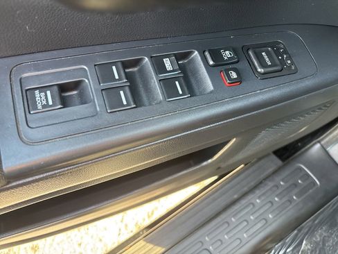 Used 2014 Honda Ridgeline Sport image 22
