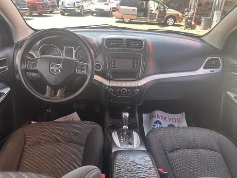 Used 2015 Dodge Journey SXT w/ Flexible Seating Group FWD image 12