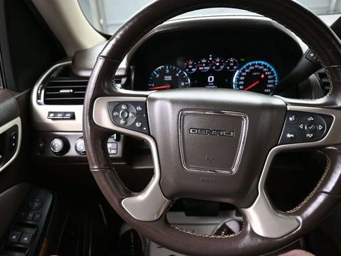 Used 2017 GMC Yukon Denali w/ Open Road Package AWD/4WD image 8