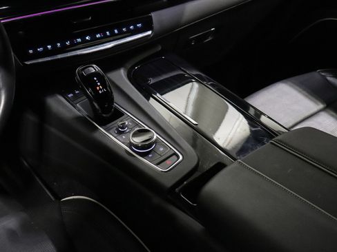 Used 2024 Cadillac Escalade Sport w/ LPO, ONYX Package AWD/4WD image 29