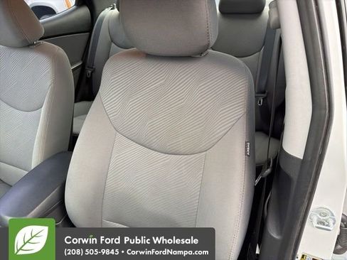 Used 2013 Hyundai Elantra GLS w/ Preferred Pkg image 22