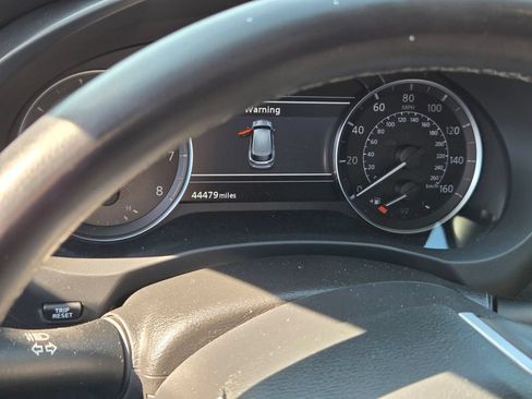 Used 2023 INFINITI QX50 Luxe FWD image 9