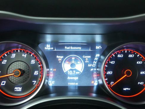 Used 2016 Dodge Charger SXT RWD image 33