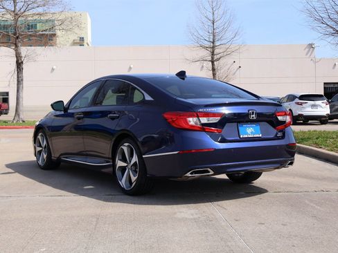 Used 2020 Honda Accord Touring image 4
