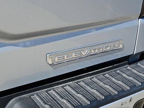 Used 2022 GMC Sierra 1500 Elevation AWD/4WD image 9