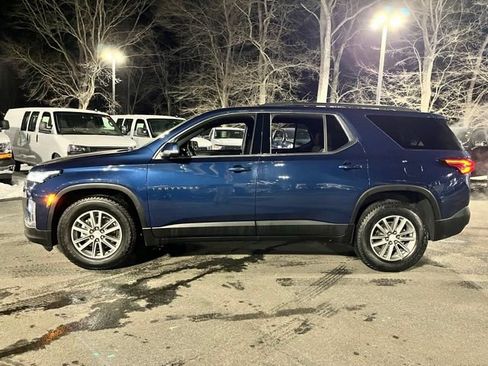 Used 2023 Chevrolet Traverse LT image 10