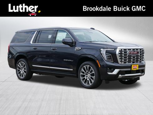 New 2026 GMC Yukon XL Denali w/ Denali Reserve Package AWD/4WD image 1