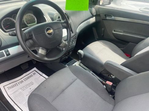 Used 2011 Chevrolet Aveo LT FWD image 7