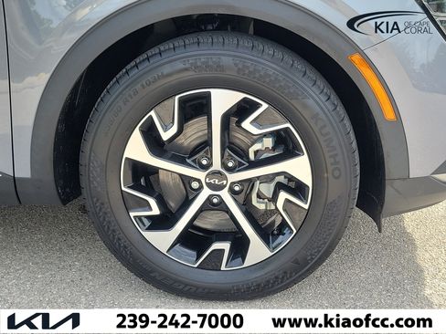 Certified 2024 Kia Sportage EX FWD image 7