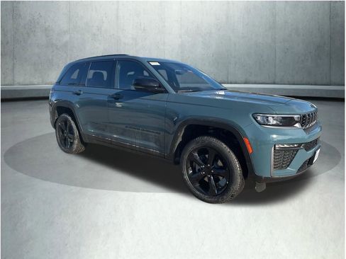 New 2026 Jeep Grand Cherokee Limited w/ Limited Altitude Package AWD/4WD image 7