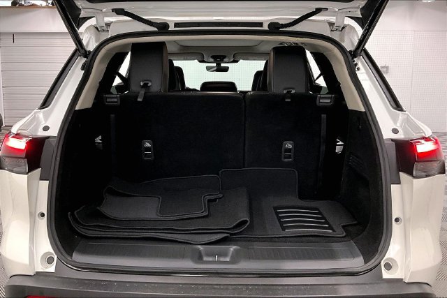 Used 2025 INFINITI QX60 Luxe AWD/4WD image 43