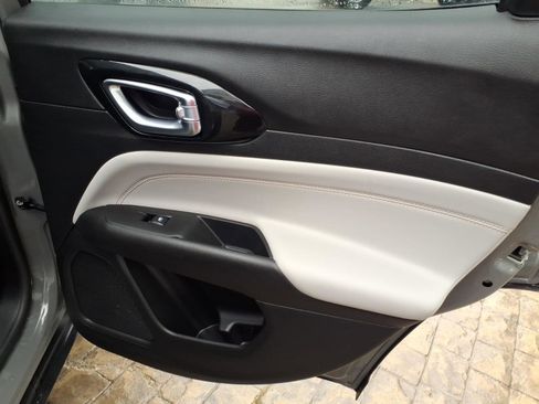 Used 2022 Jeep Compass Limited image 19