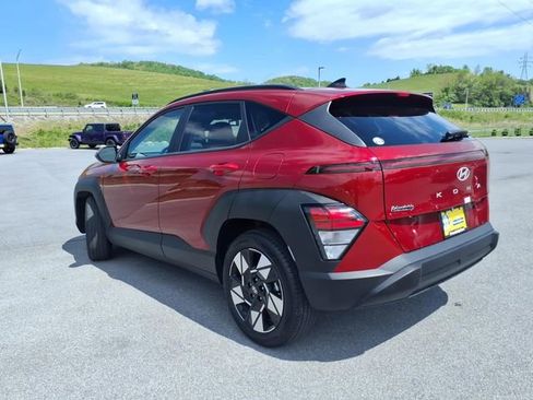 Used 2025 Hyundai Kona SEL image 13