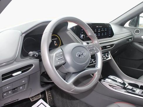 Used 2023 Hyundai Sonata SEL Plus image 12