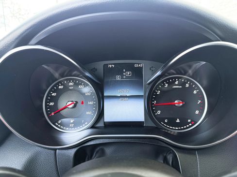 Used 2020 Mercedes-Benz C 300 Sedan w/ Premium Package image 17