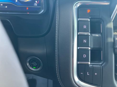 Used 2023 Chevrolet Tahoe Z71 AWD/4WD image 28