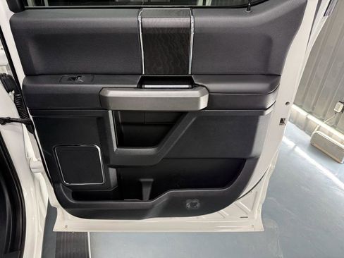 Used 2020 Ford F150 Platinum w/ Equipment Group 701A Luxury image 31