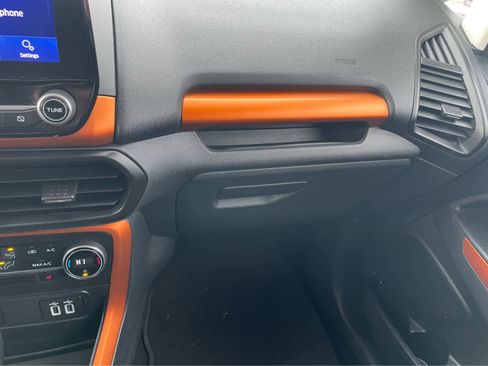 Used 2021 Ford EcoSport SE w/ SE Appearance Package image 25