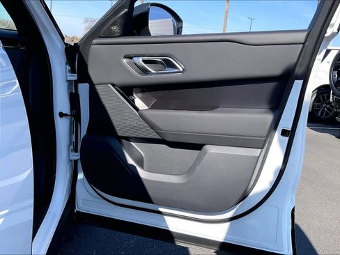 New 2026 Land Rover Range Rover Velar Dynamic SE image 30