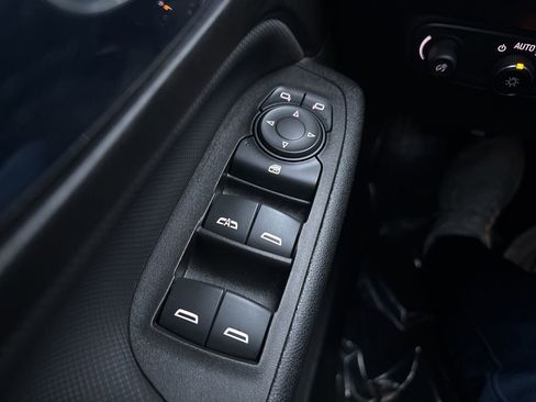 Used 2023 Chevrolet Equinox RS w/ RS Leather Package image 18