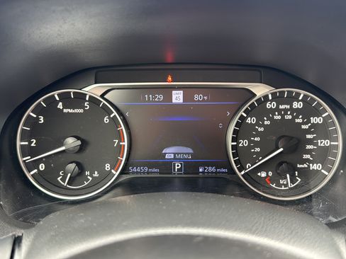Used 2024 Nissan Altima 2.5 SV w/ SV Premium Package FWD image 21