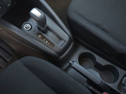 Used 2025 Nissan Kicks Play S image 23