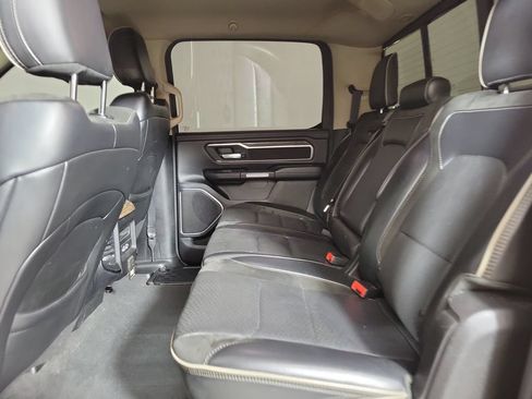 Used 2019 RAM 1500 Laramie AWD/4WD image 25