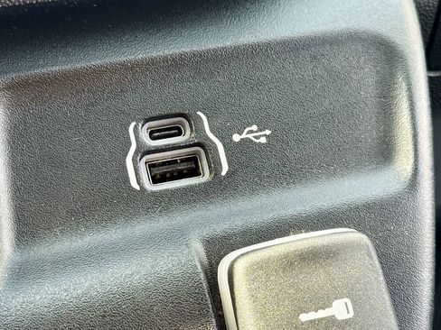 Used 2023 RAM ProMaster 3500 FWD image 21