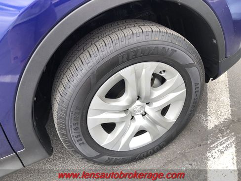 Used 2014 Toyota RAV4 LE image 24