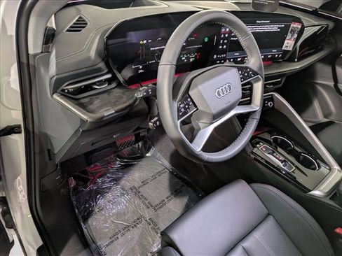 New 2025 Audi Q5 Premium Plus image 3