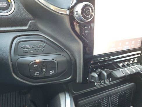 Used 2025 RAM 2500 Laramie image 24